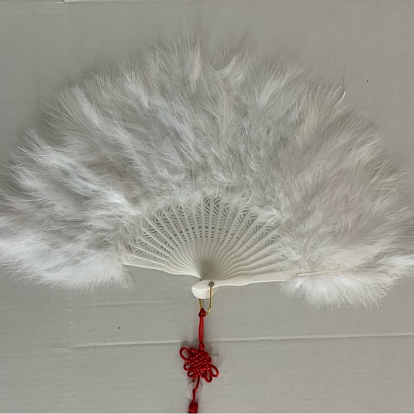 White Marabou Feather Folding Fan Red Tassel Lolita Burlesque Showgirl Flapper - Picture 4 of 10